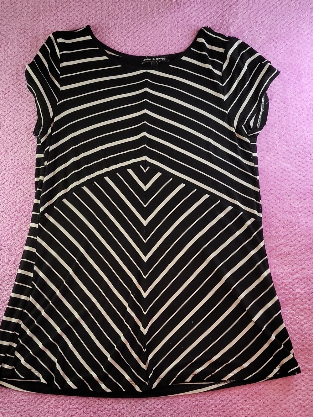 Cable & Gauge Black and White Striped V-Chevron Top